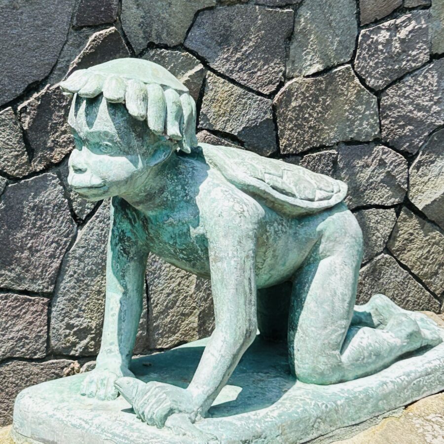 西府駅市川緑道の河童の像